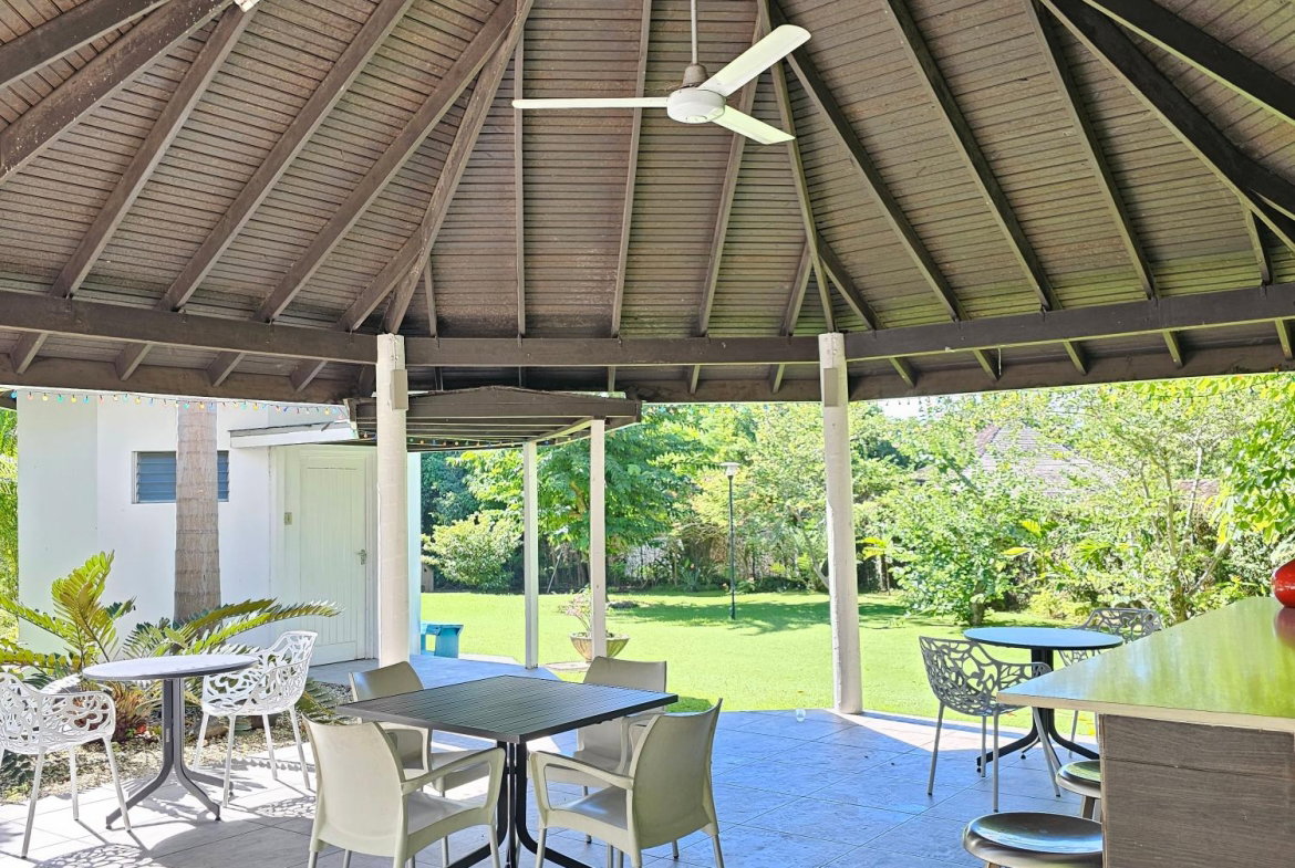 Seventh image of 1g- Manor Court in Kingston 8, St. Andrew, Jamaica - property is For Rent