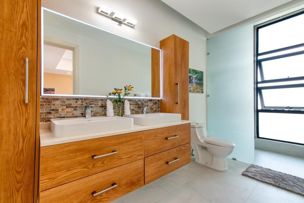 Eighth image of 10- Paradise Bay, Montego Bay in Reading, St. James, Jamaica - property is For Rent