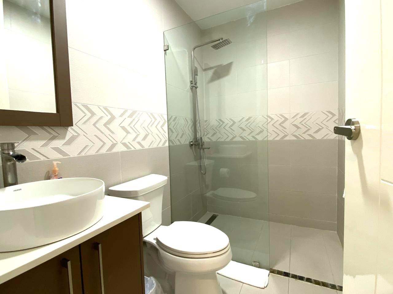 Luxury-2-Bedroom-Apartment-for-Sale-in-Kingston-10-Parkhurst-One Fifteenth image of 404-11a Waterloo Road in Kingston 10, St. Andrew, Jamaica - property is For Sale
