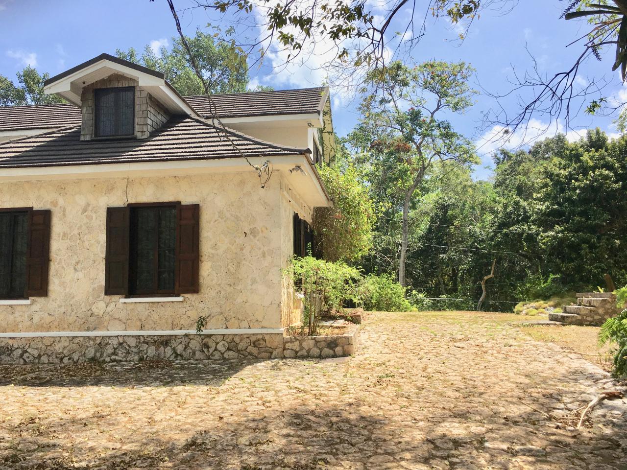 Fifth image of Prospect Estate in Tower Isle, St. Mary, Jamaica - property is For Rent