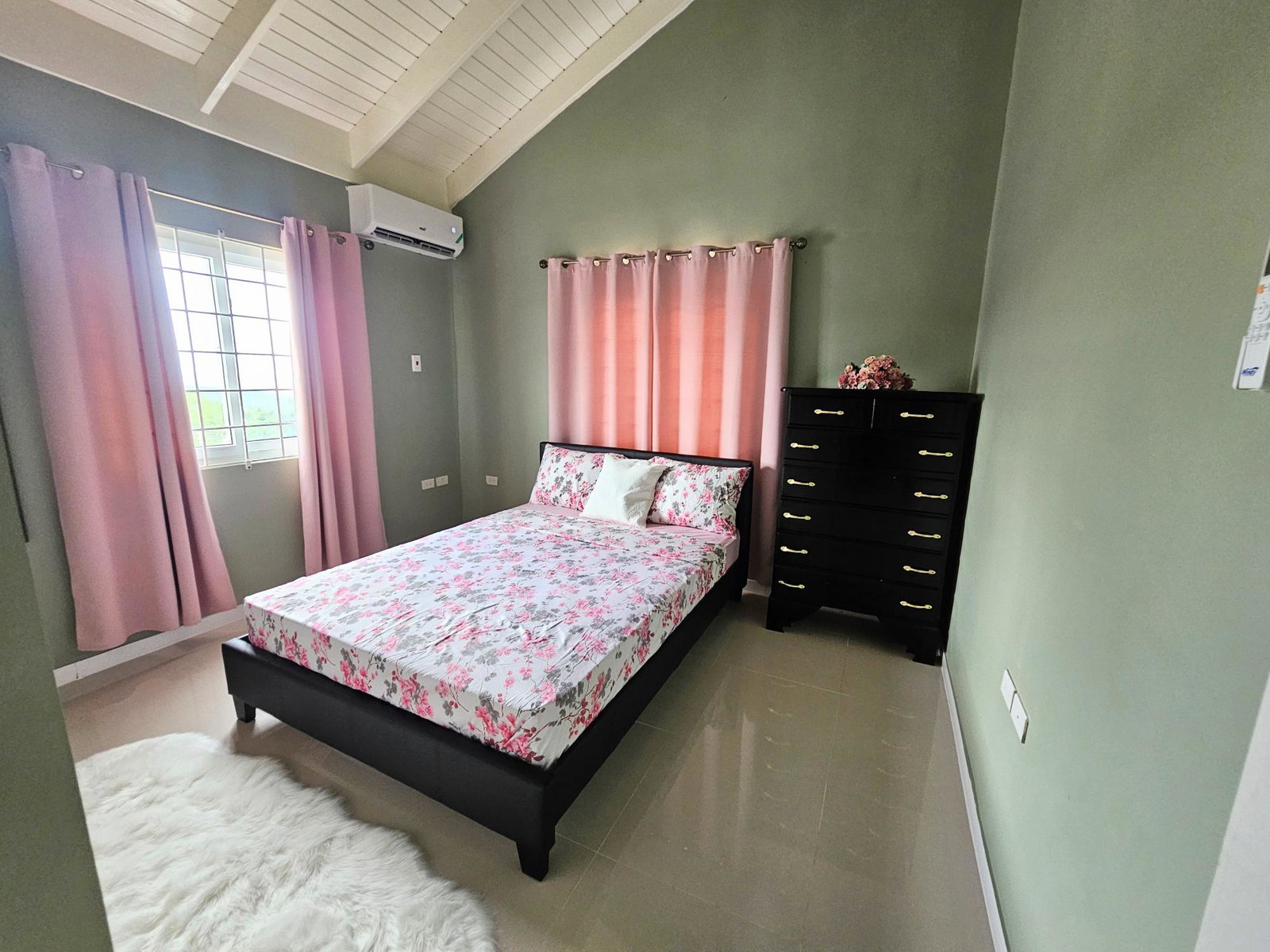 Eleventh image of 178 Edmund Ridge Estate in Rose Hall, St. James, Jamaica - property is For Rent