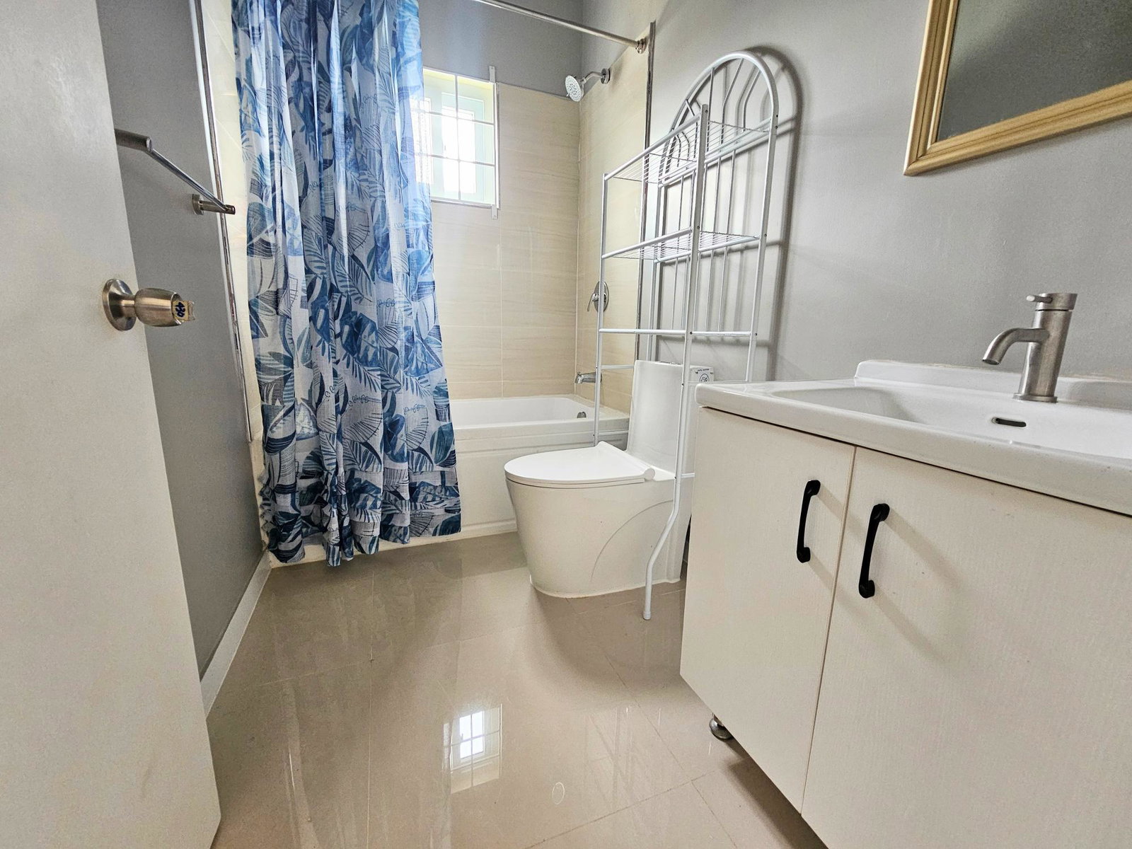 Tenth image of 178 Edmund Ridge Estate in Rose Hall, St. James, Jamaica - property is For Rent