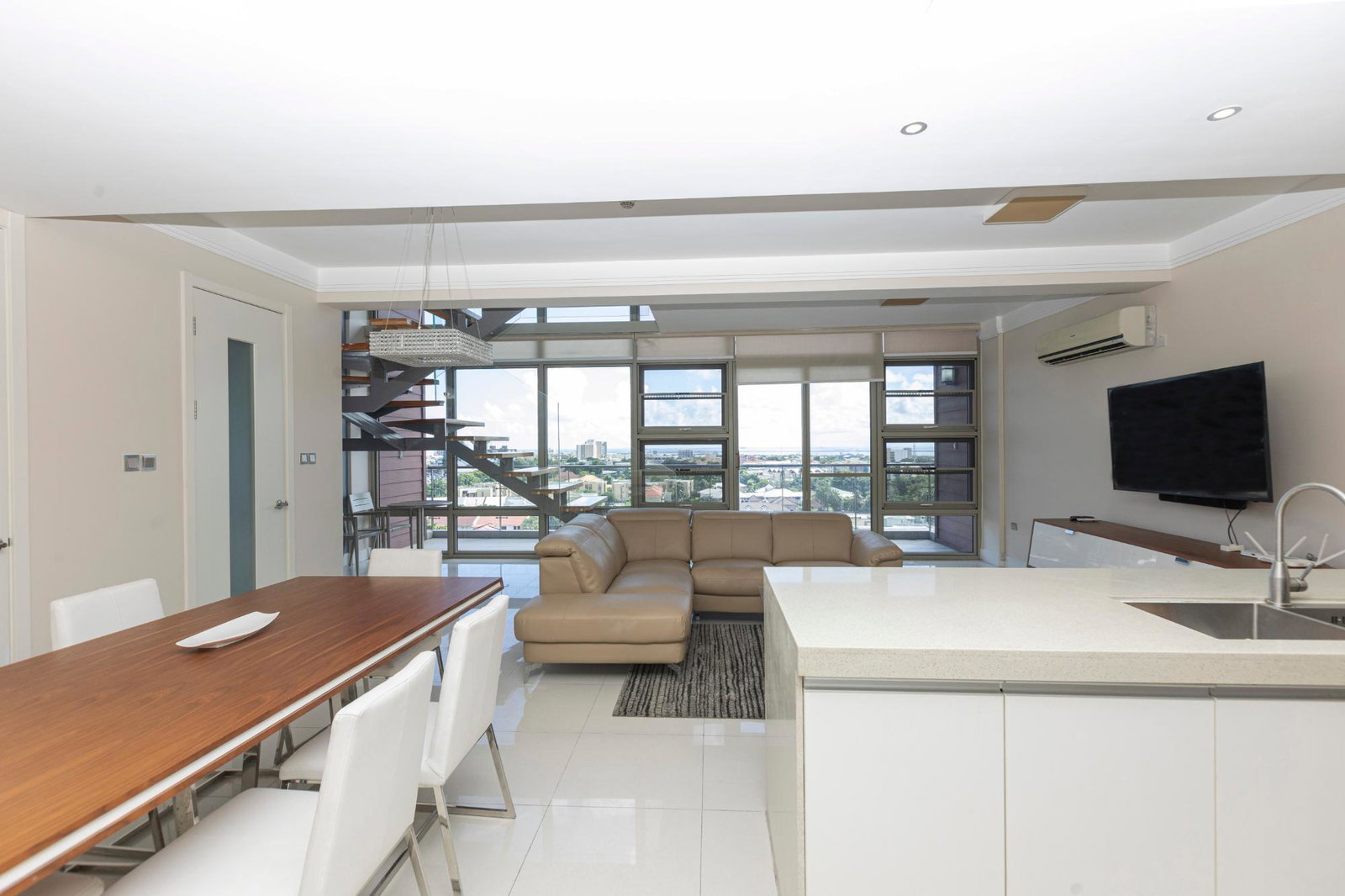 First image of 908-20 South Avenue in Kingston 10, St. Andrew, Jamaica - property is For Rent