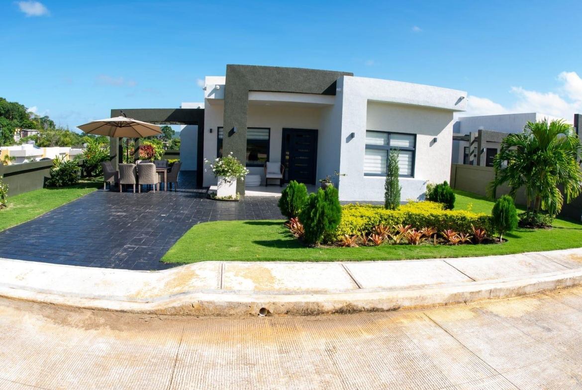 Sixth image of 94 Pyramid Point in Ocho Rios, St. Ann, Jamaica - property is For Rent