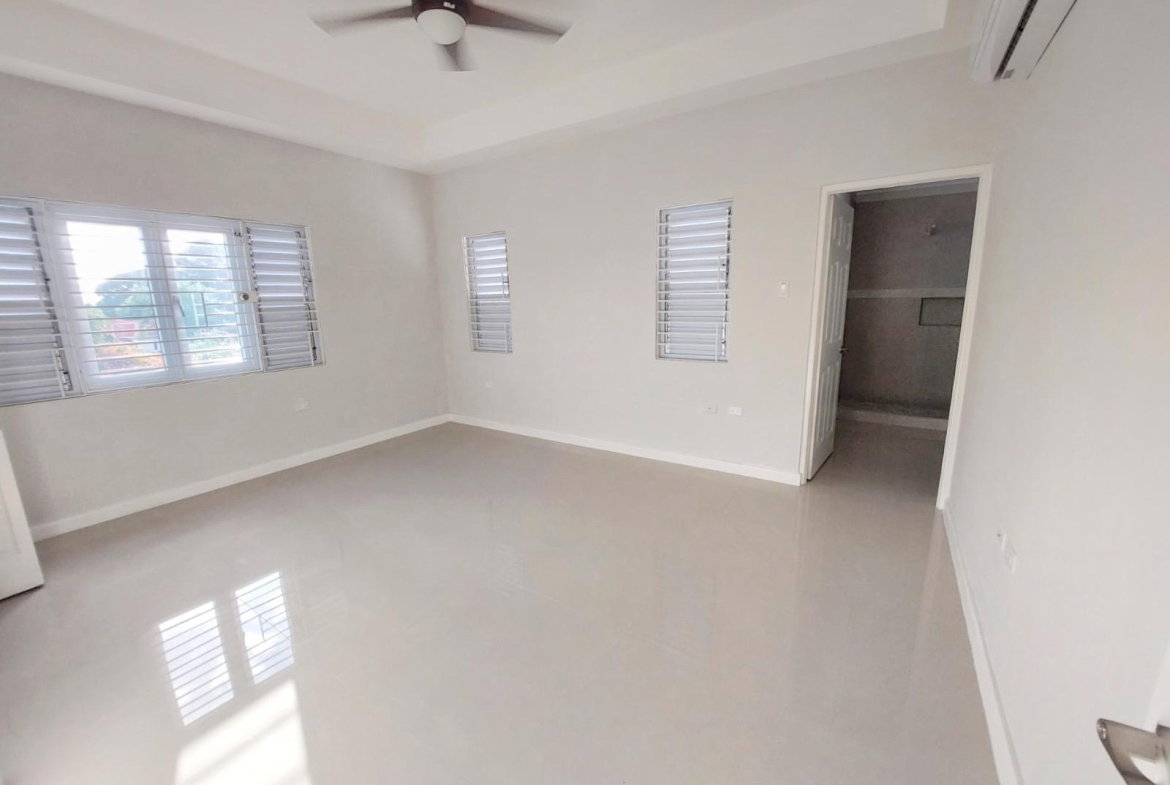Tenth image of 4-12 Upper Montrose Road in Kingston 6, St. Andrew, Jamaica - property is For Rent