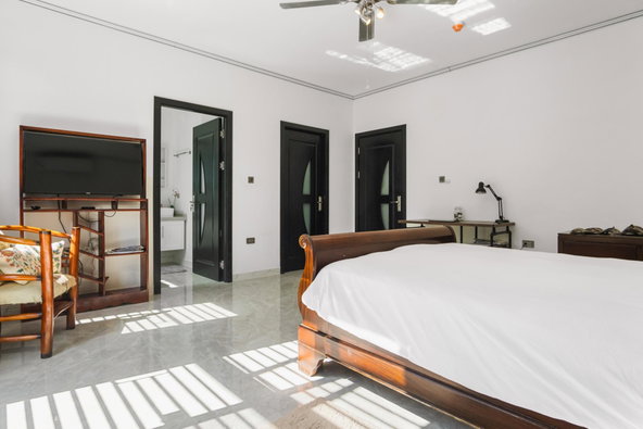 Eleventh image of 21-22 Seymour Avenue in Kingston 6, St. Andrew, Jamaica - property is For Rent