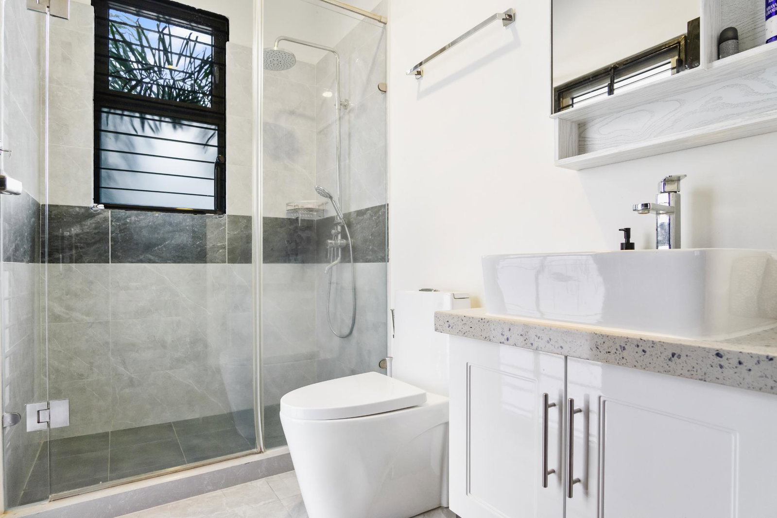 Twelfth image of 21-22 Seymour Avenue in Kingston 6, St. Andrew, Jamaica - property is For Rent