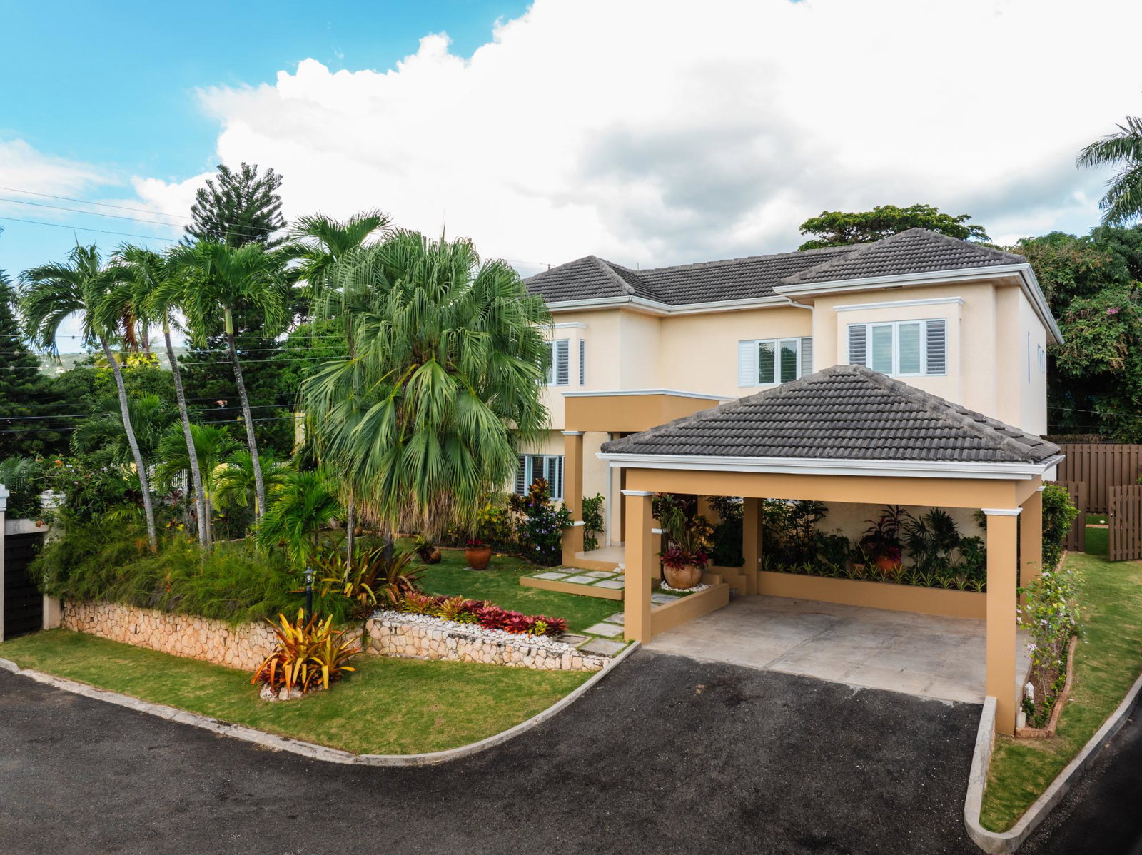 Luxury-4-Bedroom-Villa-for-Rent-in-Cherry-Garden-Chateaux-Kingston First image of 1-9 Cherry Drive in Kingston 8, St. Andrew, Jamaica - property is For Rent
