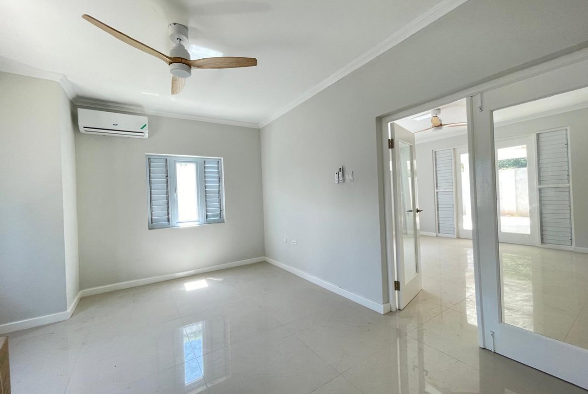 Fourteenth image of Villa 6-12 Upper Montrose Road, King in Kingston 6, St. Andrew, Jamaica - property is For Rent