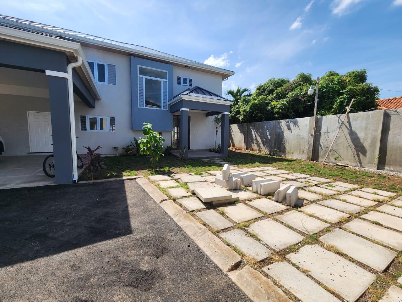 Luxury-4-Bedroom-Villa-for-Rent-in-Jamaicas-Golden-Triangle Third image of Villa 6-12 Upper Montrose Road, King in Kingston 6, St. Andrew, Jamaica - property is For Rent