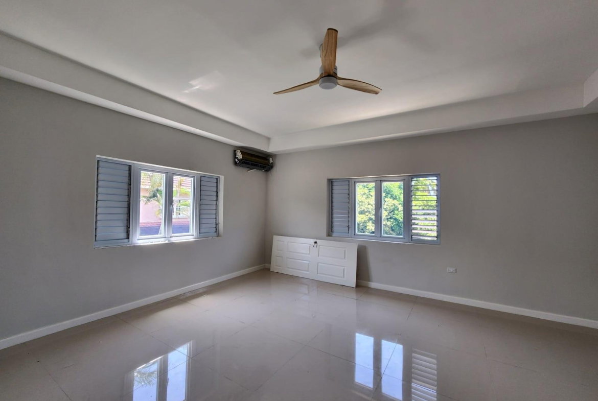 Twenty-Third image of Villa 6-12 Upper Montrose Road, King in Kingston 6, St. Andrew, Jamaica - property is For Rent