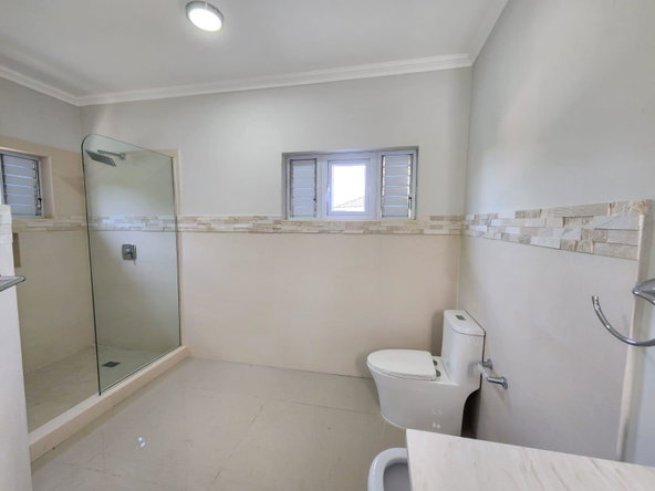 Twenty-Fifth image of Villa 6-12 Upper Montrose Road, King in Kingston 6, St. Andrew, Jamaica - property is For Rent