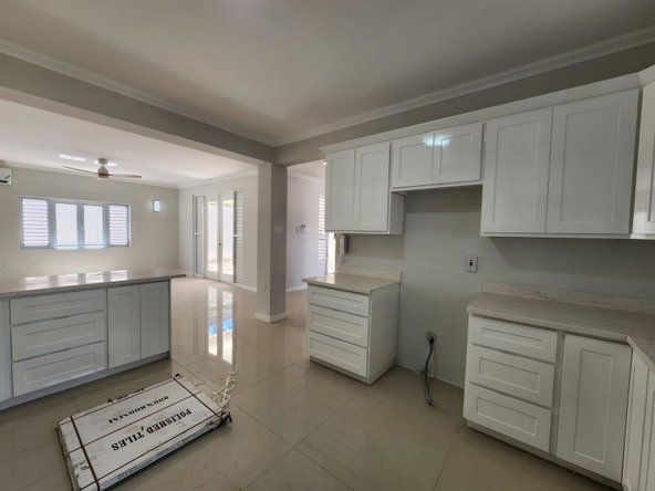 Tenth image of Villa 6-12 Upper Montrose Road, King in Kingston 6, St. Andrew, Jamaica - property is For Rent