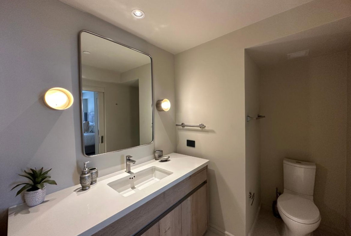 Eighth image of 1009-2-4 King Street in KINGSTON, Kingston, Jamaica - property is For Rent