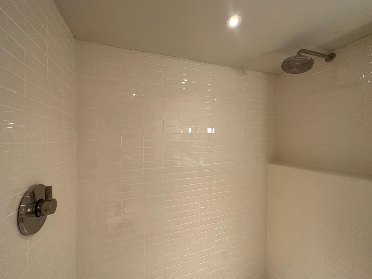 Tenth image of 1009-2-4 King Street in KINGSTON, Kingston, Jamaica - property is For Rent