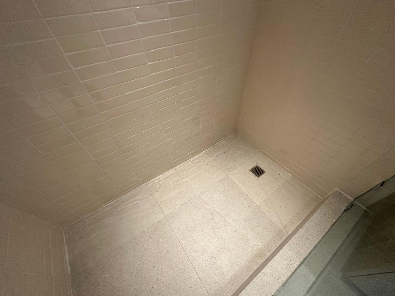 Eleventh image of 1003-2-4 King Street in KINGSTON, Kingston, Jamaica - property is For Rent