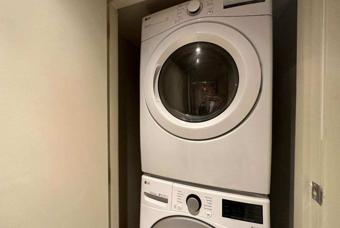 Twelfth image of 1003-2-4 King Street in KINGSTON, Kingston, Jamaica - property is For Rent