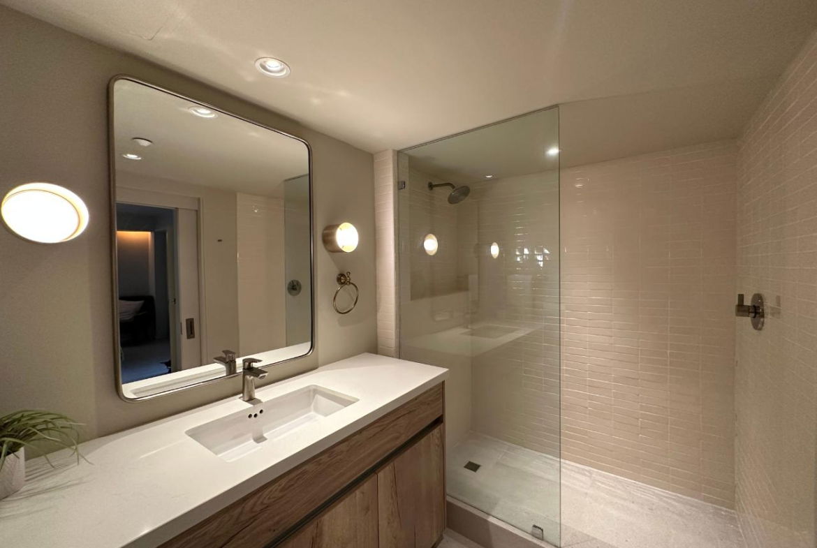 Ninth image of 1003-2-4 King Street in KINGSTON, Kingston, Jamaica - property is For Rent