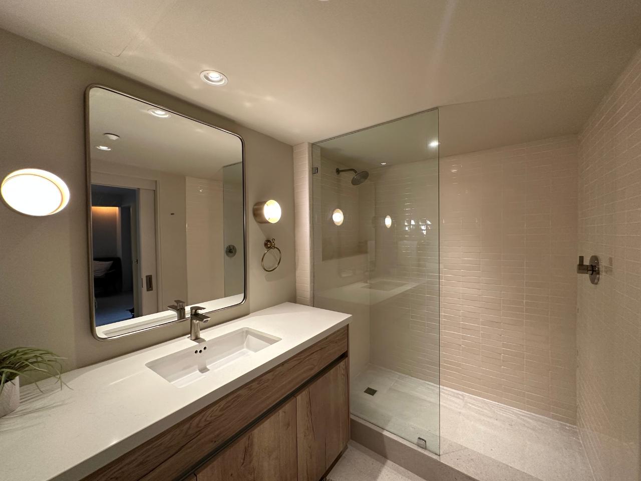 Ninth image of 1003-2-4 King Street in KINGSTON, Kingston, Jamaica - property is For Rent