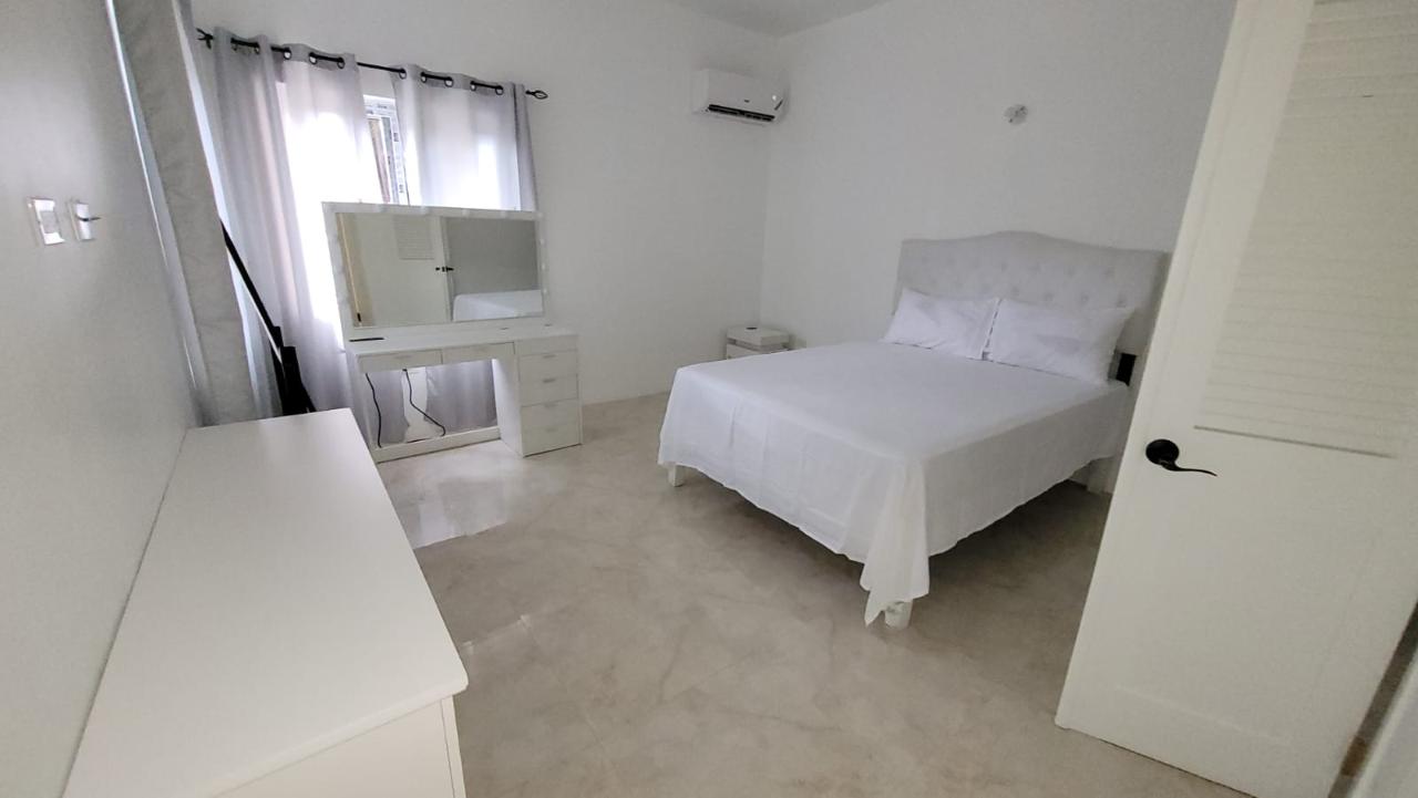 Seventh image of 8- Tryall Gardens in Sandy Bay, Hanover, Jamaica - property is For Rent