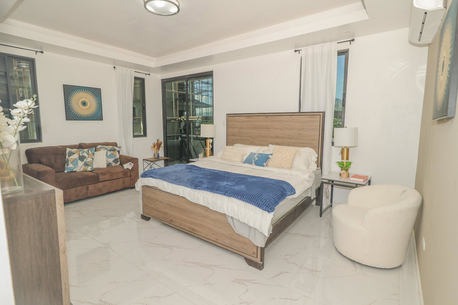 Luxury-Apartment-for-Sale-in-St.-Andrew-Jamaica-A203-3a-Grosvenor-Heights Thirteenth image of A203-3a Grosvenor Heights in Kingston 8, St. Andrew, Jamaica - property is For Sale