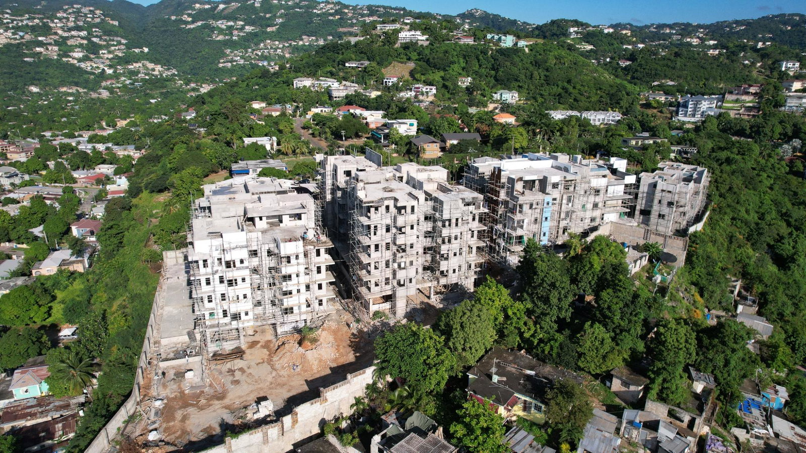 Luxury-Apartment-for-Sale-in-St.-Andrew-Jamaica-A203-3a-Grosvenor-Heights Seventeenth image of A203-3a Grosvenor Heights in Kingston 8, St. Andrew, Jamaica - property is For Sale