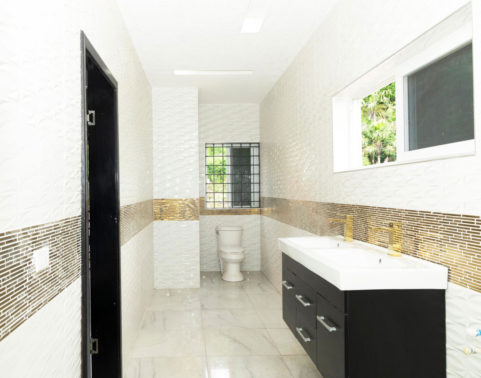 Sixteenth image of c- 202 Tom Cringle Drive in Kingston 19, St. Andrew, Jamaica - property is For Rent