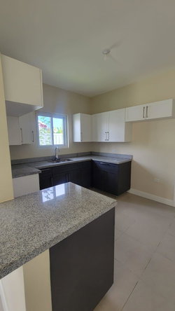 Seventh image of 39 Oceanpointe in Lucea, Hanover, Jamaica - property is For Rent