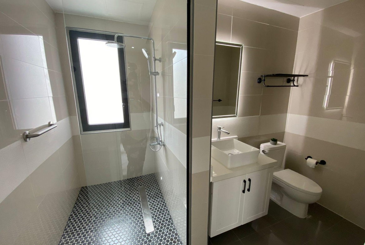 Second image of B005 W39 39 Wellington Dr, Kgn in Kingston 6, St. Andrew, Jamaica - property is For Rent
