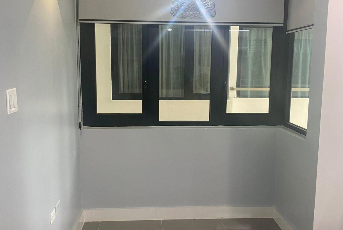 Sixth image of B005 W39 39 Wellington Dr, Kgn in Kingston 6, St. Andrew, Jamaica - property is For Rent