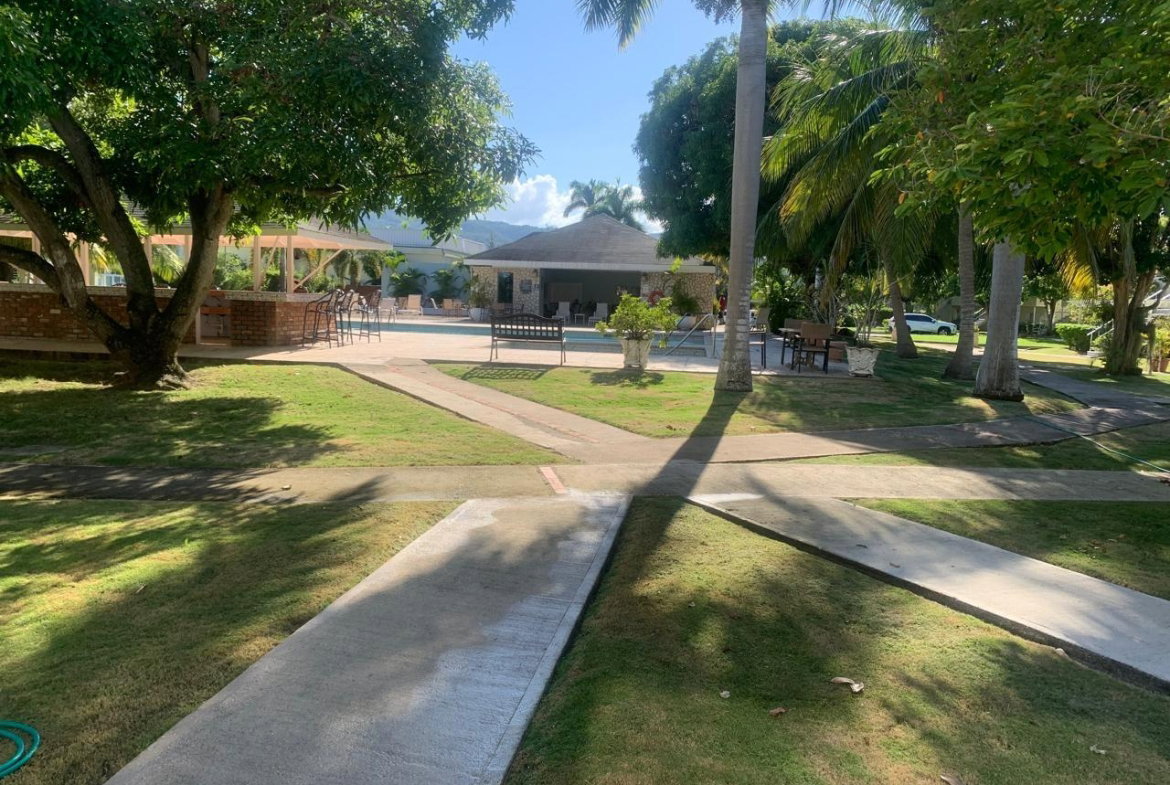 Twelfth image of E102 Seawind on The Bay in Montego Bay, St. James, Jamaica - property is For Rent