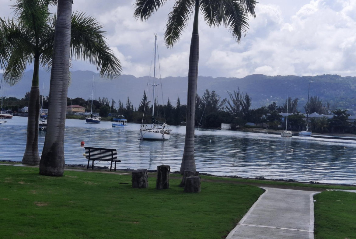Seventeenth image of E102 Seawind on The Bay in Montego Bay, St. James, Jamaica - property is For Rent