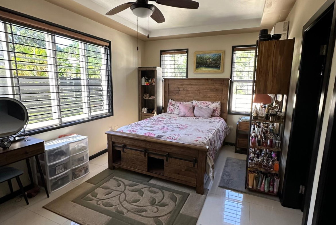 Eleventh image of 32-7 Degenhardt Close in KINGSTON, Kingston, Jamaica - property is For Sale
