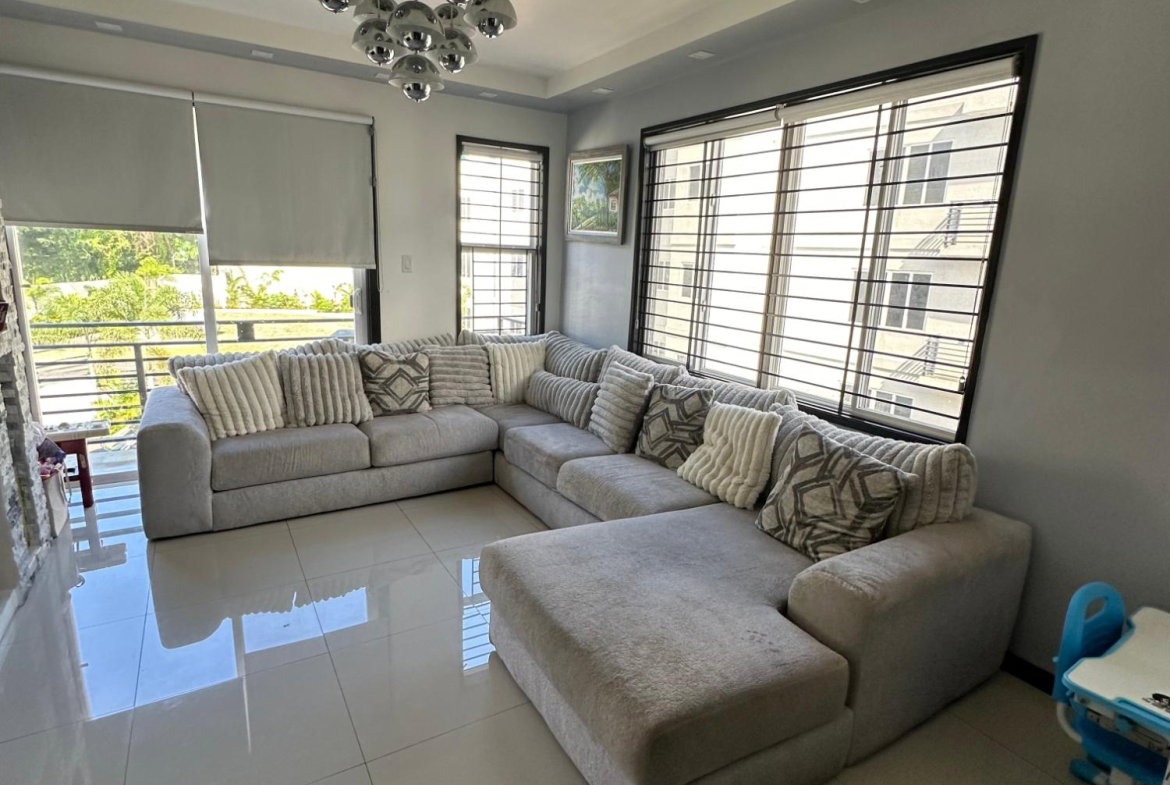Fourth image of 32-7 Degenhardt Close in KINGSTON, Kingston, Jamaica - property is For Sale
