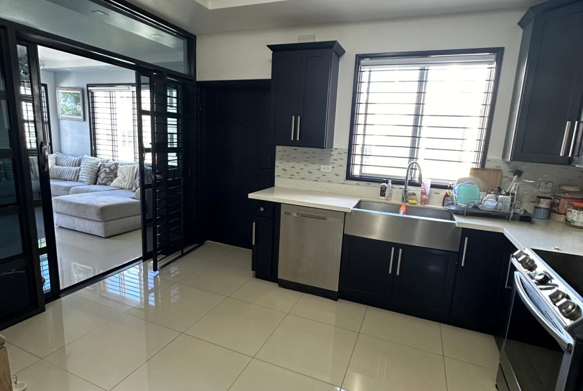 Fifth image of 32-7 Degenhardt Close in KINGSTON, Kingston, Jamaica - property is For Sale