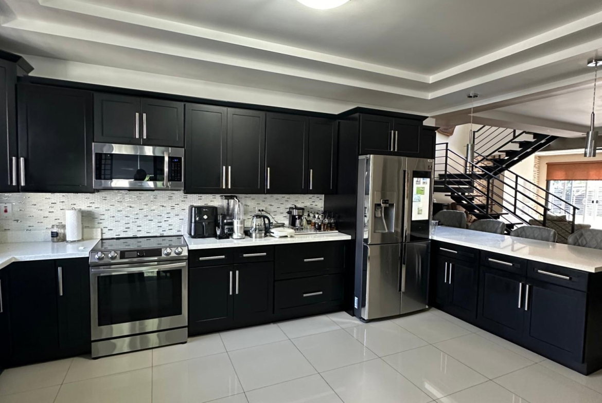 Sixth image of 32-7 Degenhardt Close in KINGSTON, Kingston, Jamaica - property is For Sale