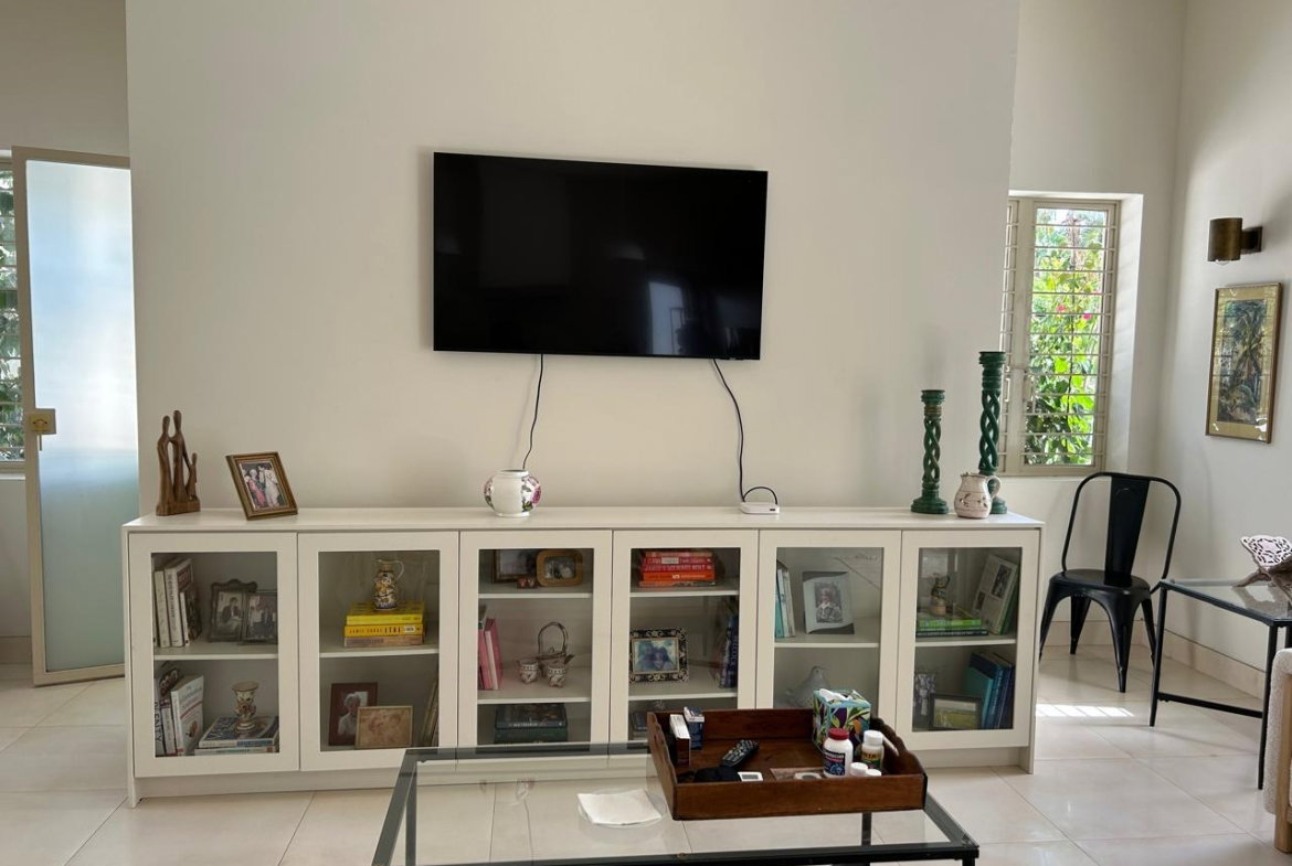 Twenty-First image of 10 Hacienda Way in Kingston 8, St. Andrew, Jamaica - property is For Rent