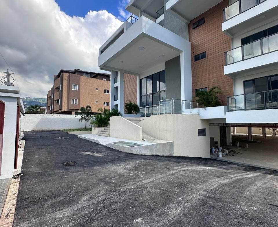Third image of 203-3 Kings Drive, Kingston 06 in Kingston 6, St. Andrew, Jamaica - property is For Rent