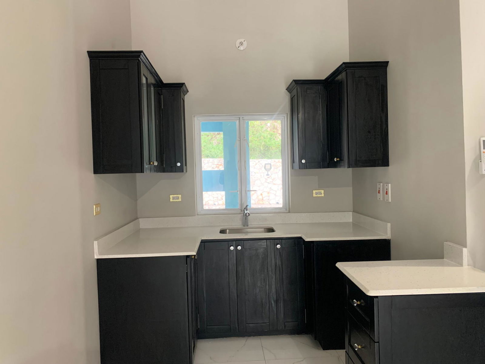 Fifth image of 30-3 Belvedere Road in Belvedere, St. Andrew, Jamaica - property is For Rent