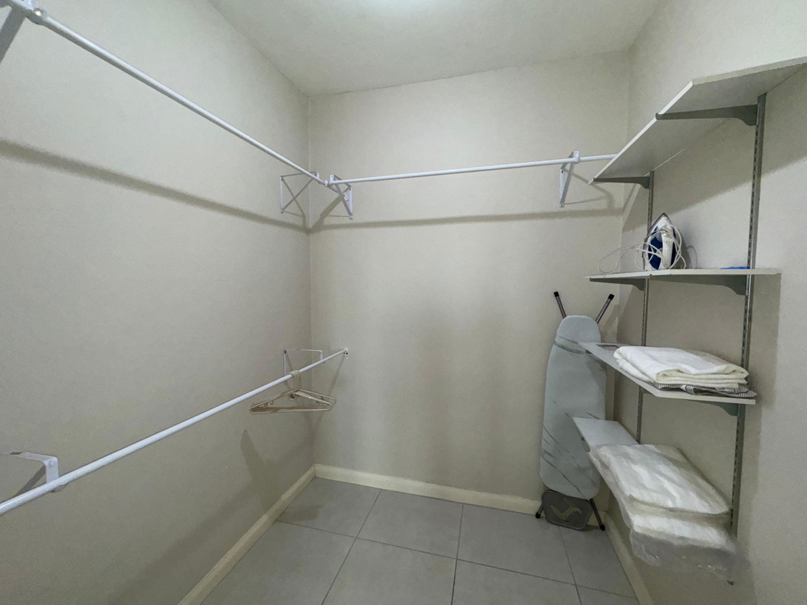 Twelfth image of 510-2-4 Comlin Bank in Kingston 5, St. Andrew, Jamaica - property is For Rent