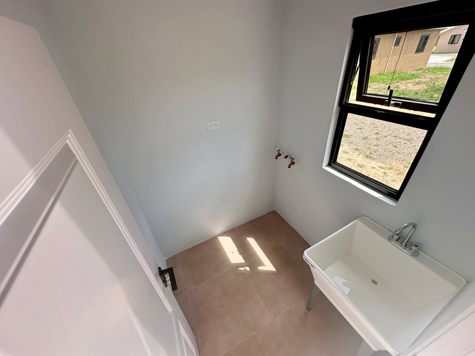 Twelfth image of 431- Oak Estate Phase 1 in Bernard Lodge, St. Catherine, Jamaica - property is For Rent