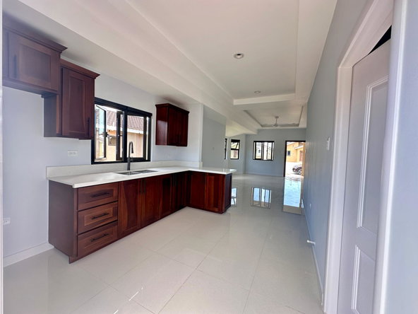 Ninth image of 431- Oak Estate Phase 1 in Bernard Lodge, St. Catherine, Jamaica - property is For Rent