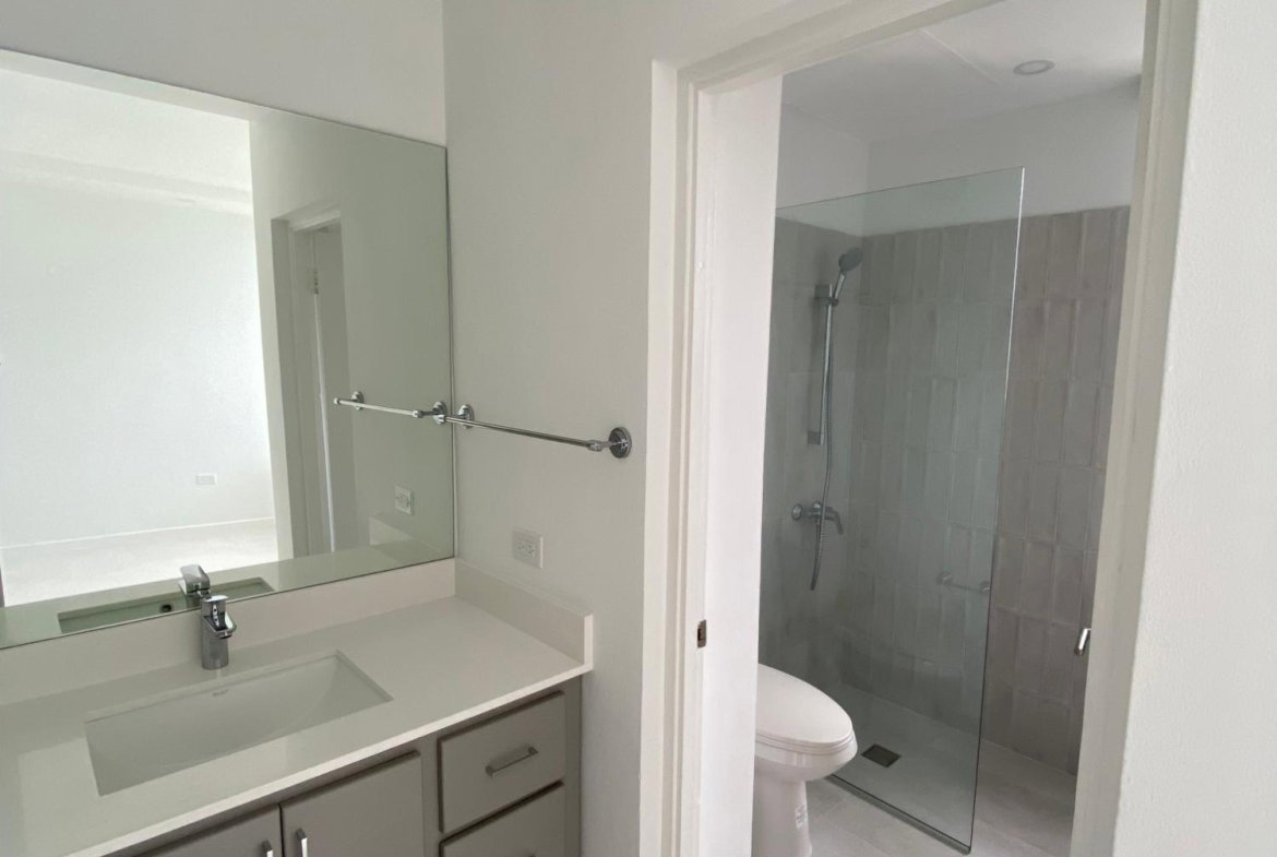 Eleventh image of 39-3 Renfrew Road in NEW KINGSTON, St. Andrew, Jamaica - property is For Rent