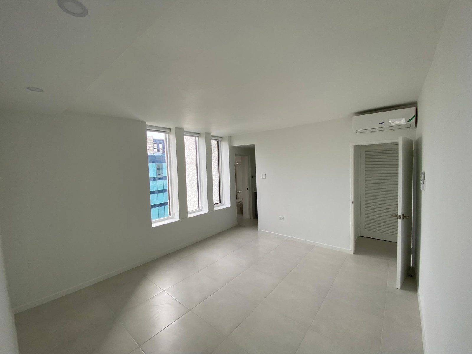 Modern-2-Bedroom-Apartment-for-Rent-in-Courtleigh-Towers-Kingston Thirteenth image of 39-3 Renfrew Road in NEW KINGSTON, St. Andrew, Jamaica - property is For Rent