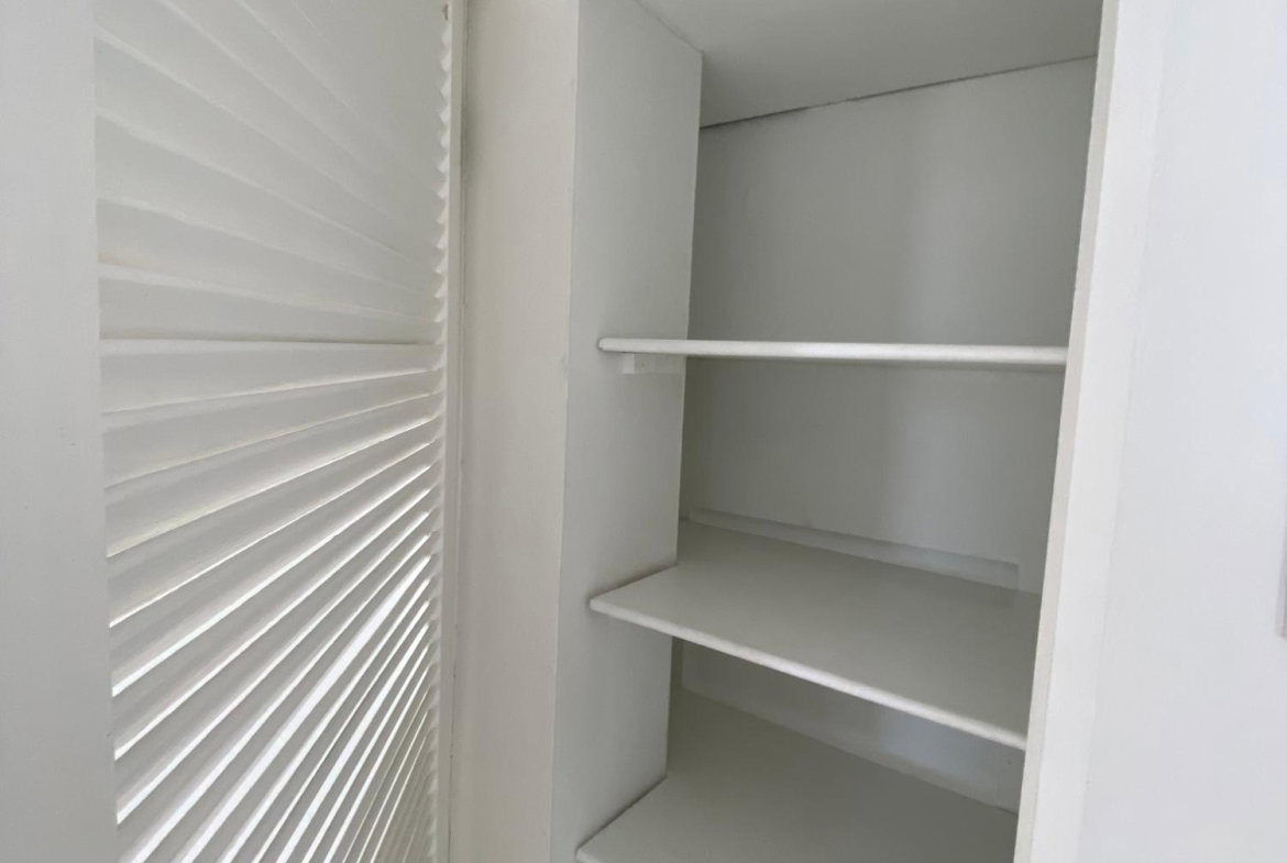 Eighth image of 39-3 Renfrew Road in NEW KINGSTON, St. Andrew, Jamaica - property is For Rent