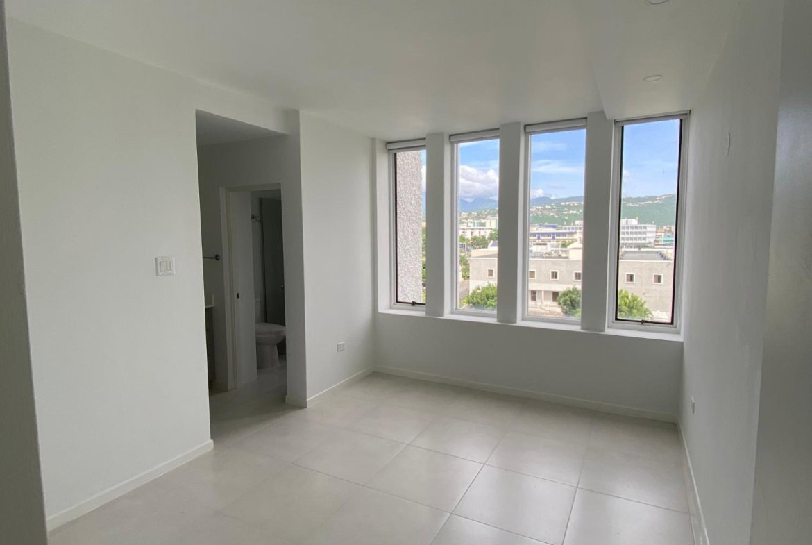 Ninth image of 39-3 Renfrew Road in NEW KINGSTON, St. Andrew, Jamaica - property is For Rent