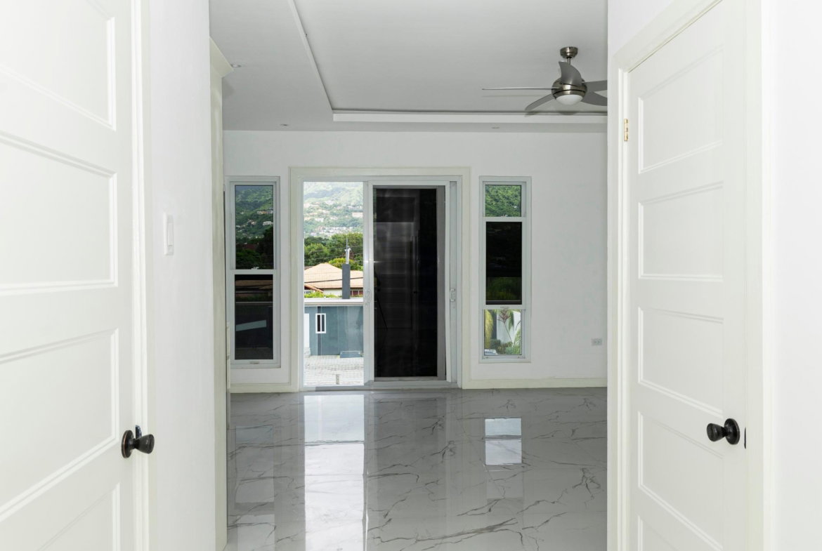 Eleventh image of 14-7 Halifax Avenue in Kingston 6, St. Andrew, Jamaica - property is For Rent