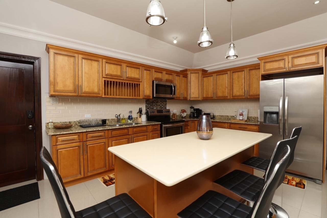 Fourth image of 17-20-22 Charlemont Avenue, Hope p in Kingston 6, St. Andrew, Jamaica - property is For Rent