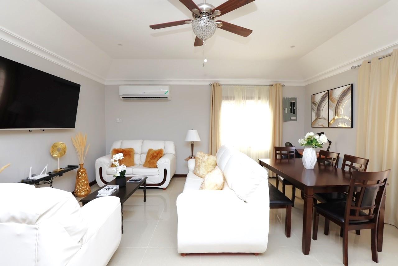 Seventh image of 17-20-22 Charlemont Avenue, Hope p in Kingston 6, St. Andrew, Jamaica - property is For Rent