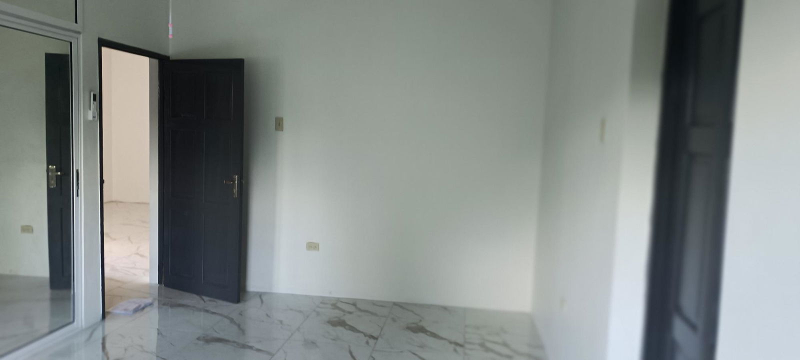 Tenth image of 8-85 Sundown Cres in Kingston 10, St. Andrew, Jamaica - property is For Rent